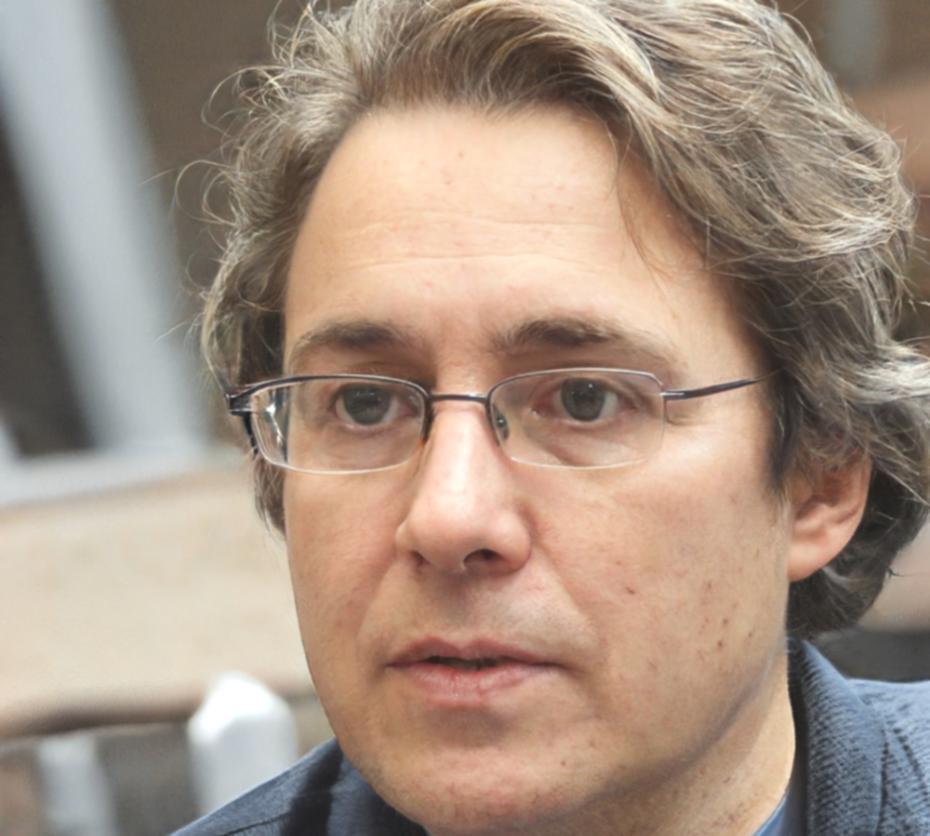 Portrait de Loïc Dumesnil, formateur en finances personnelles